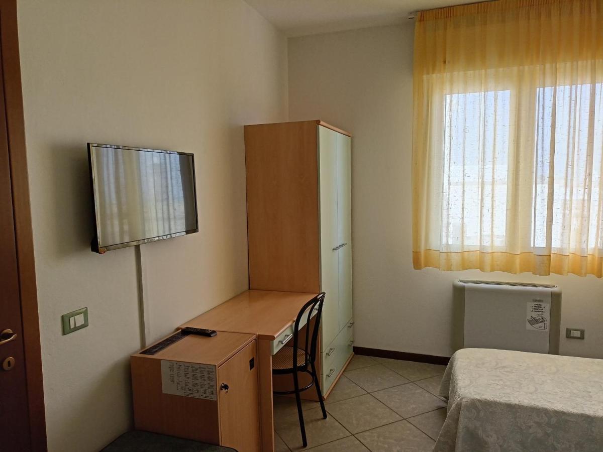 Ariston Imperial Hotel 3*
