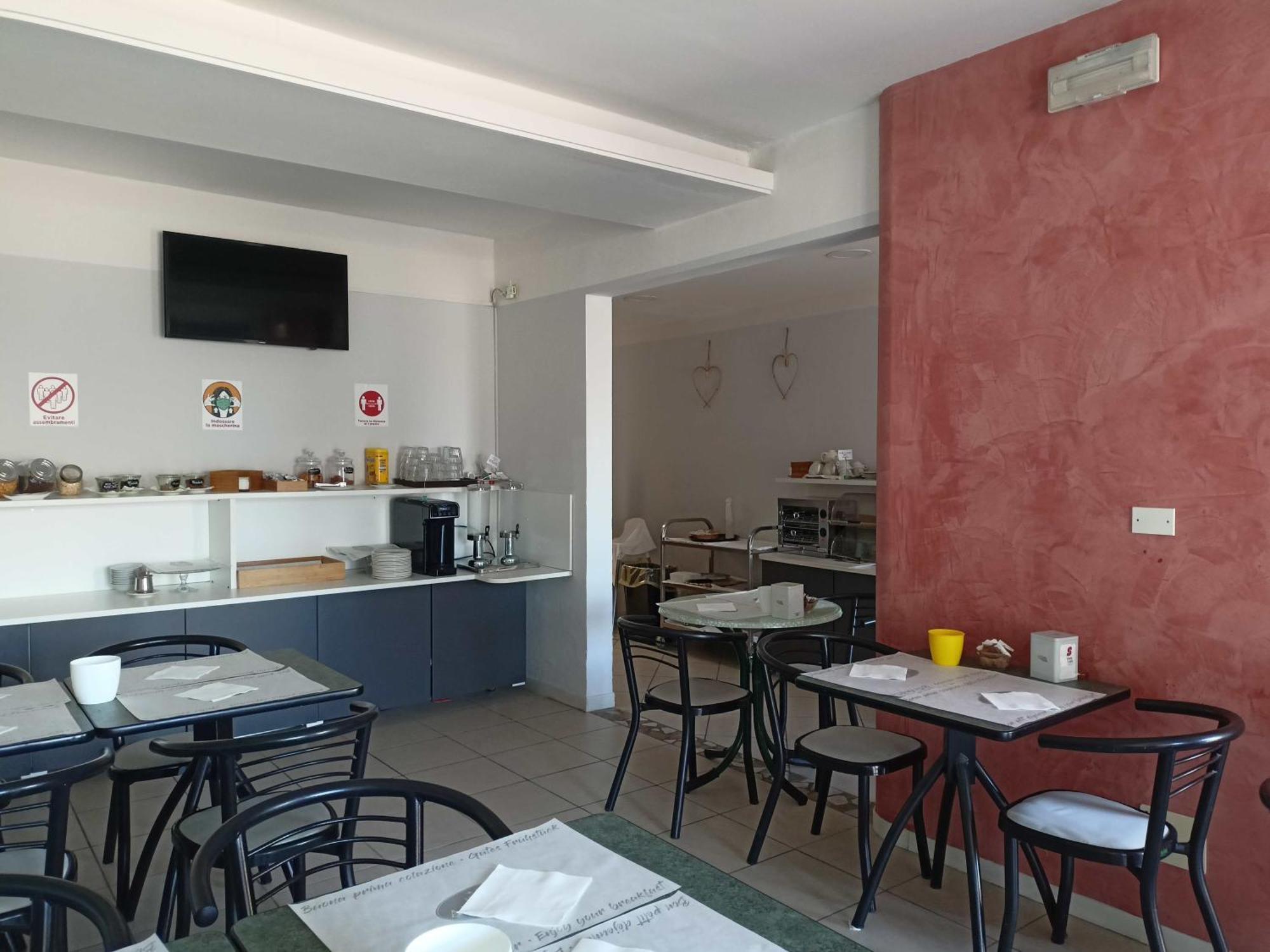 Ariston Imperial Hotel 3*